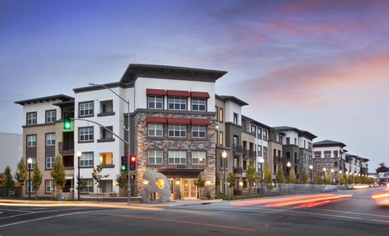 888 North San Mateo Drive